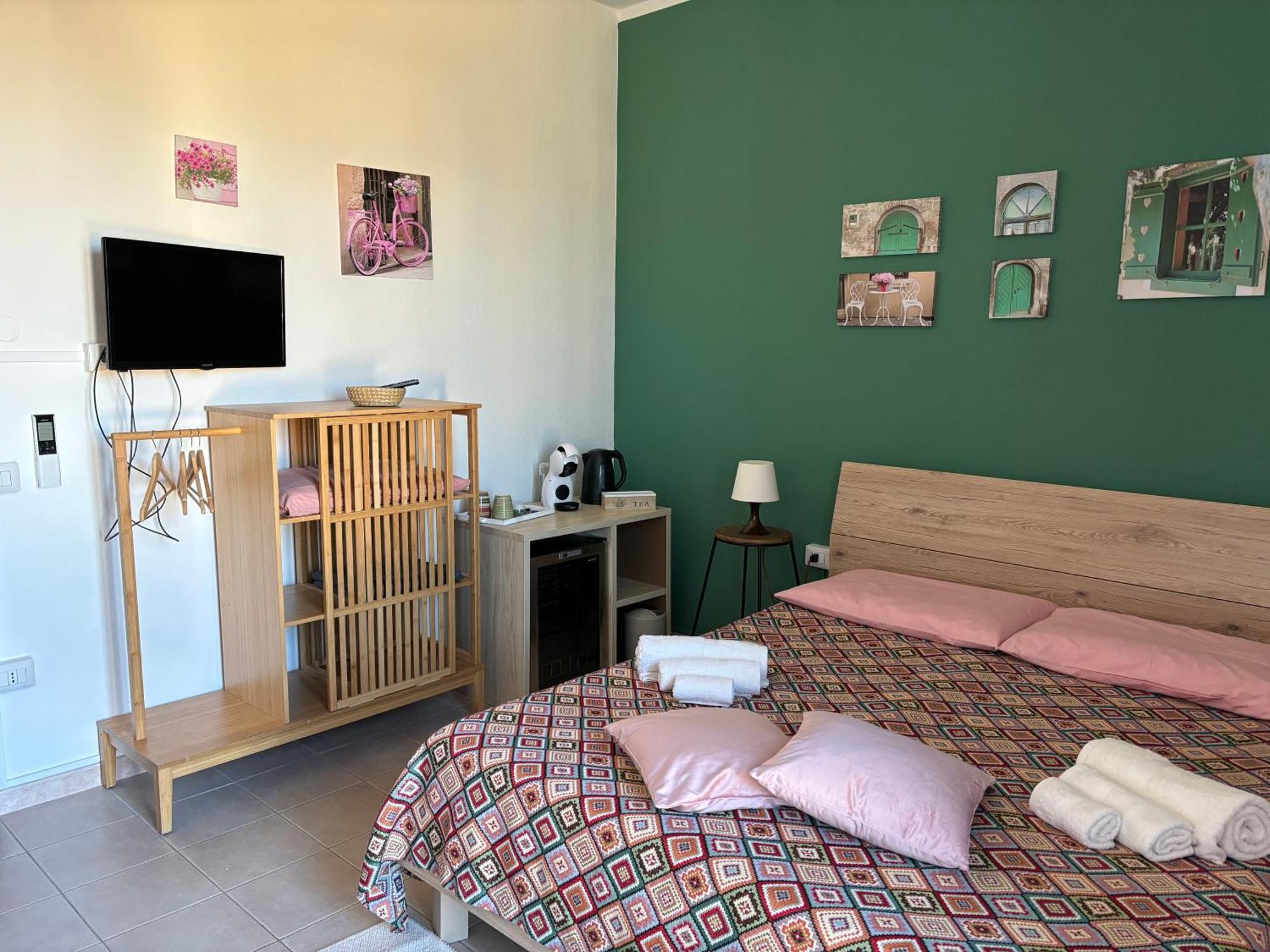 Assaje Guestroom Olbia Bagian luar foto