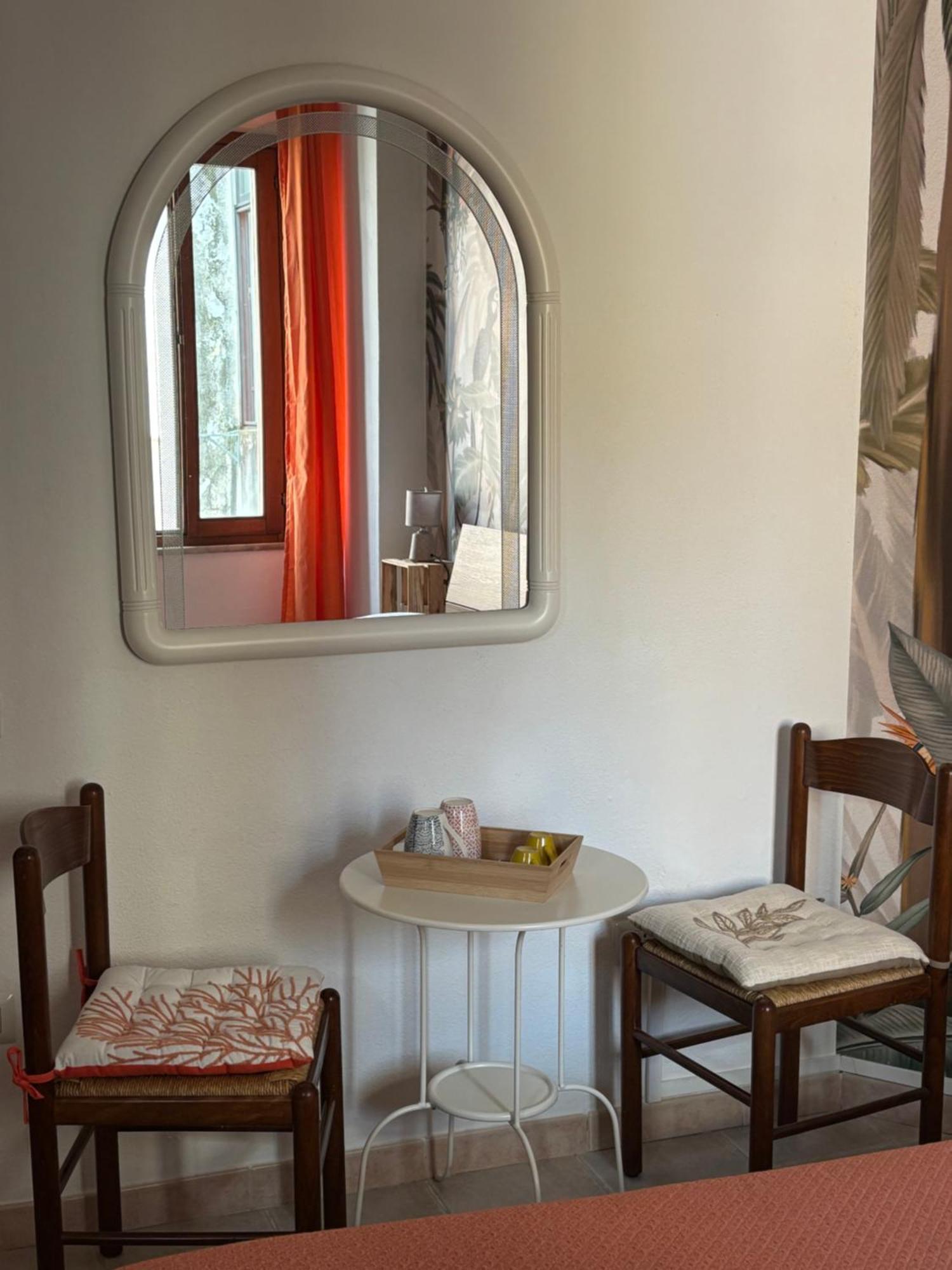 Assaje Guestroom Olbia Bagian luar foto